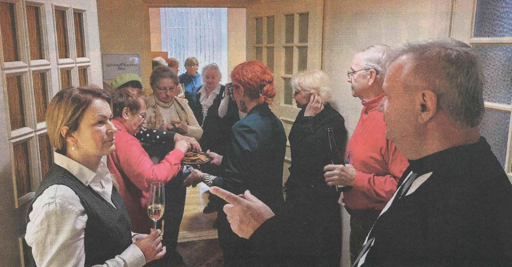 Atvērto durvju diena laikraksta “Alūksnes un Malienas Ziņas” redakcijas jaunajās telpās Brūža ielā 1. Attēls: Alūksnes un Malienas Ziņas, 15.11.2024.