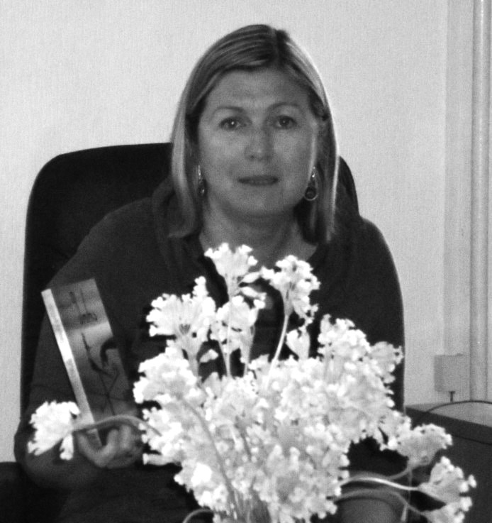 Nora Ikstena Alūksnes novada bibliotēkā 2015. gada 22. maijā.