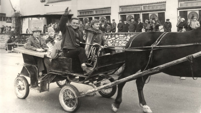 Annas lauku kapella tirgus dienā Alūksnē 1986. gadā.